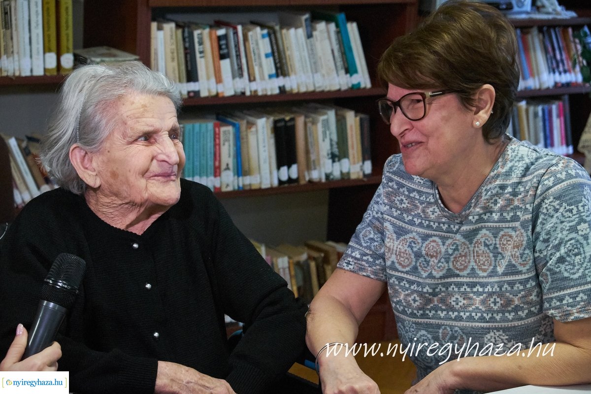 Szépkorú köszöntése Molnár Jánosné