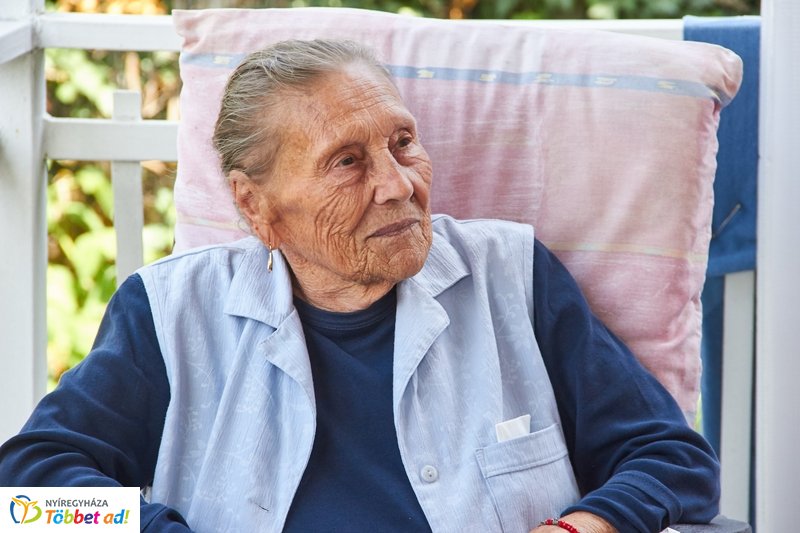 Szépkorú köszöntése Papp Jánosné