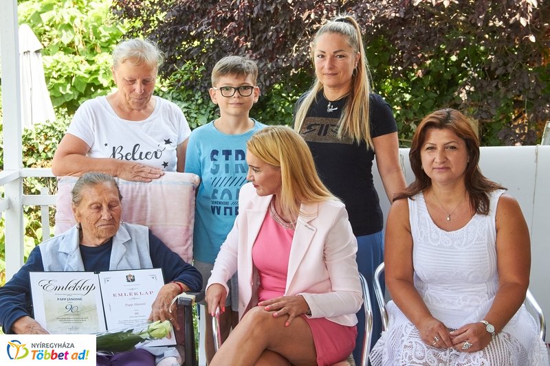 Szépkorú köszöntése Papp Jánosné