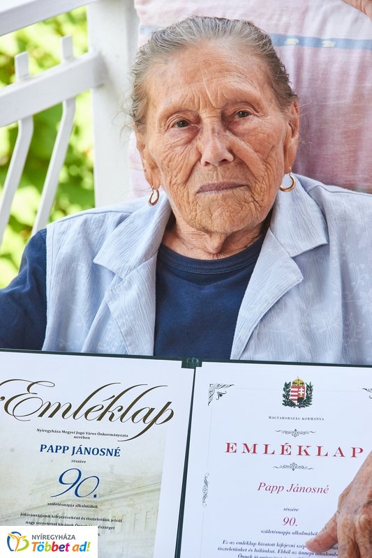 Szépkorú köszöntése Papp Jánosné