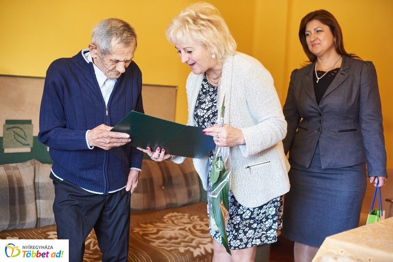 Szépkorú köszöntése - Papp Mihály