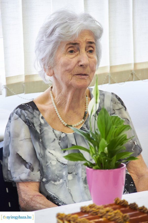 Szépkorú köszöntése Románkovics Ottóné