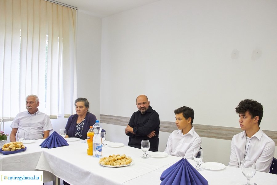 Szépkorú köszöntése Románkovics Ottóné