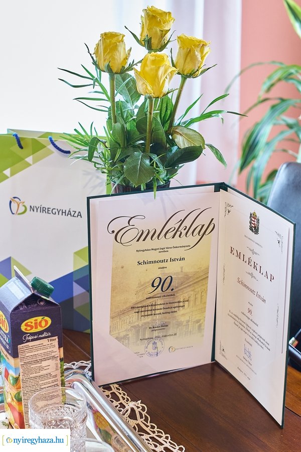 Szépkorú köszöntése - Schimnoutz István