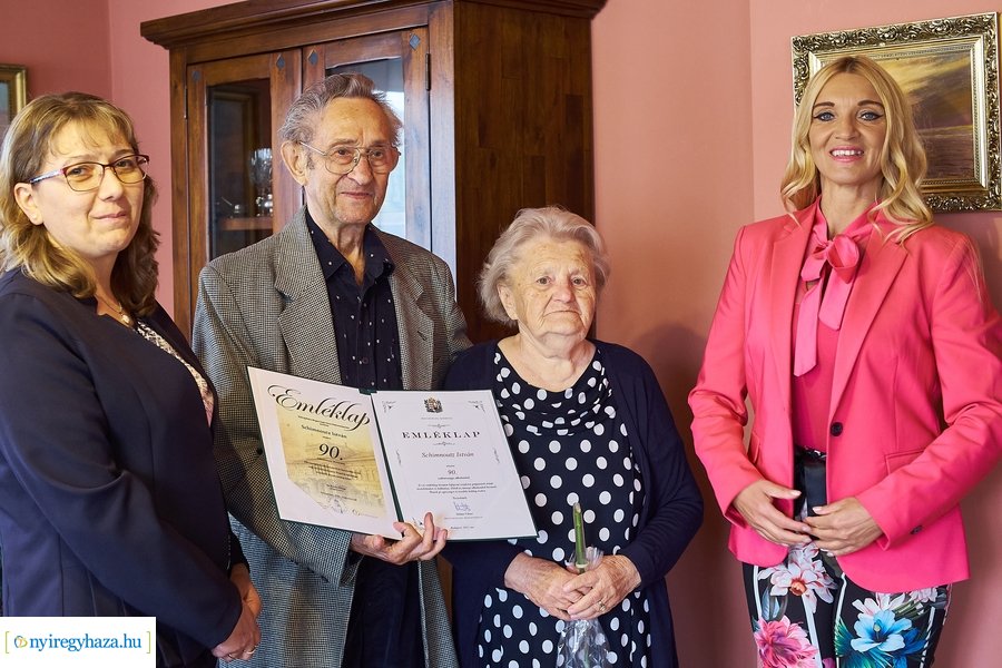 Szépkorú köszöntése - Schimnoutz István