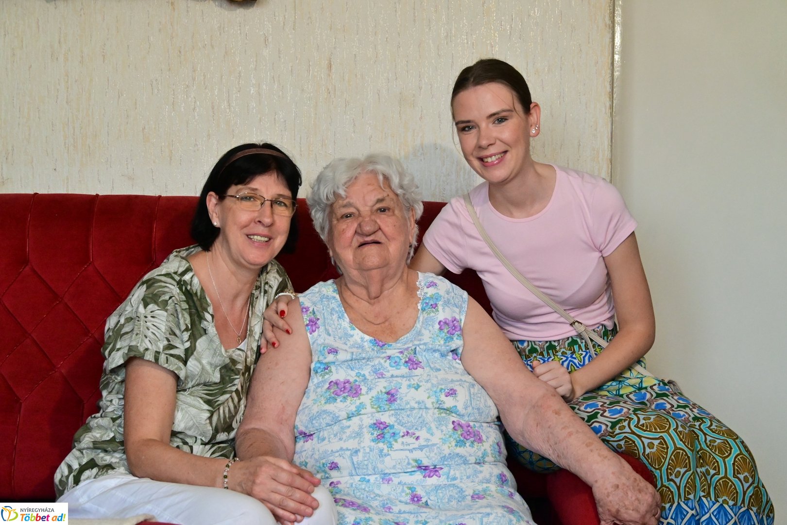 Szépkorú köszöntése - Simai Sándorné