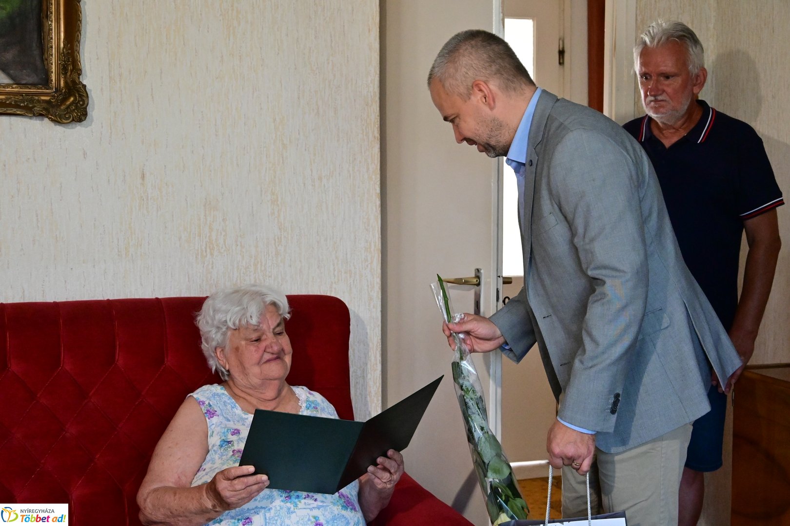 Szépkorú köszöntése - Simai Sándorné