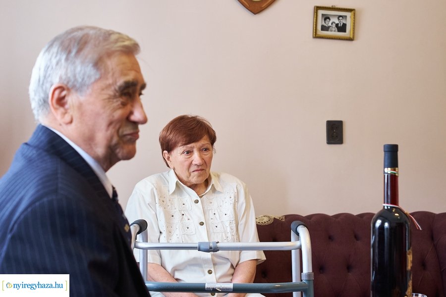 Szépkorú köszöntése - Szabó László