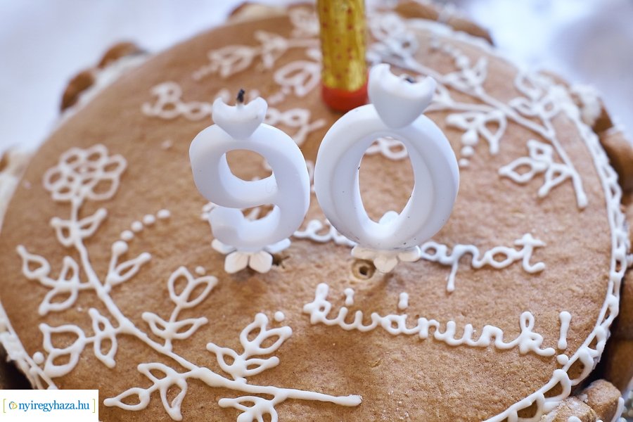 Szépkorú köszöntése - Szabó László