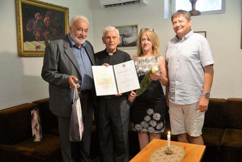 Szépkorú köszöntése - Szabó Sándor 90. születésnapja 