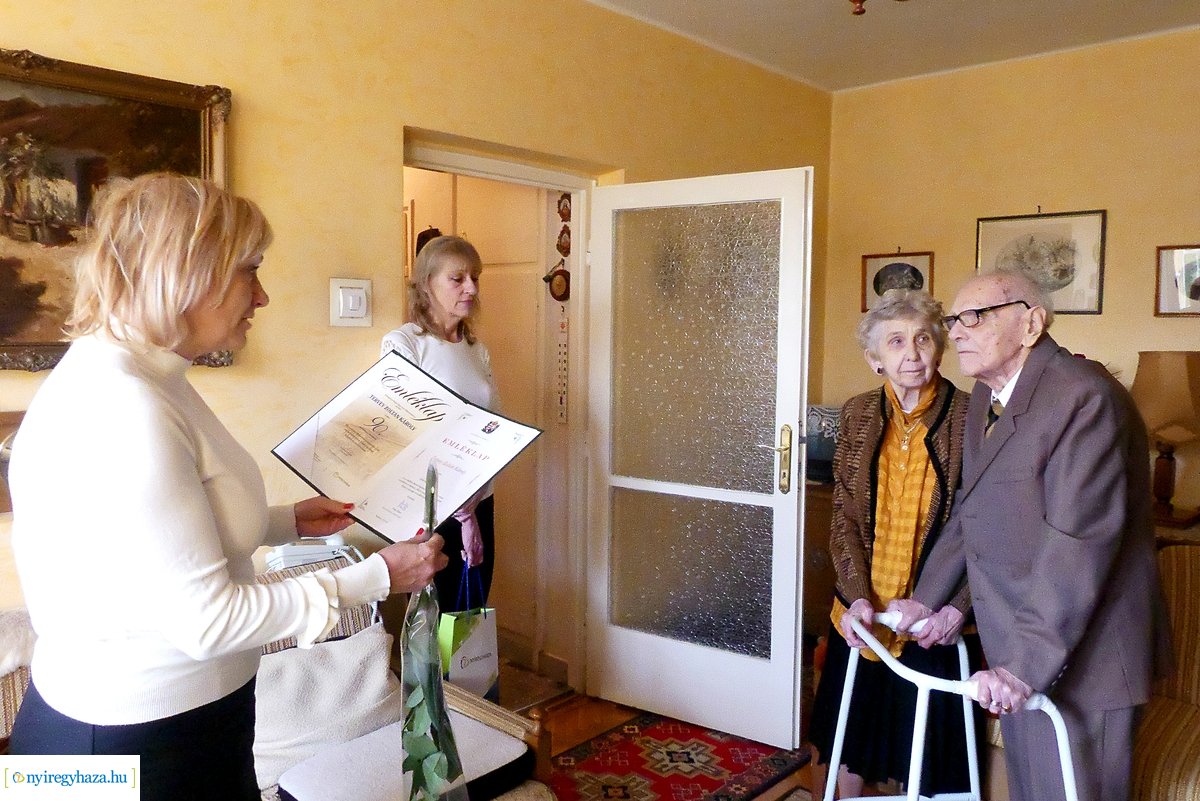 Szépkorú köszöntése Tervey Zoltán Károly