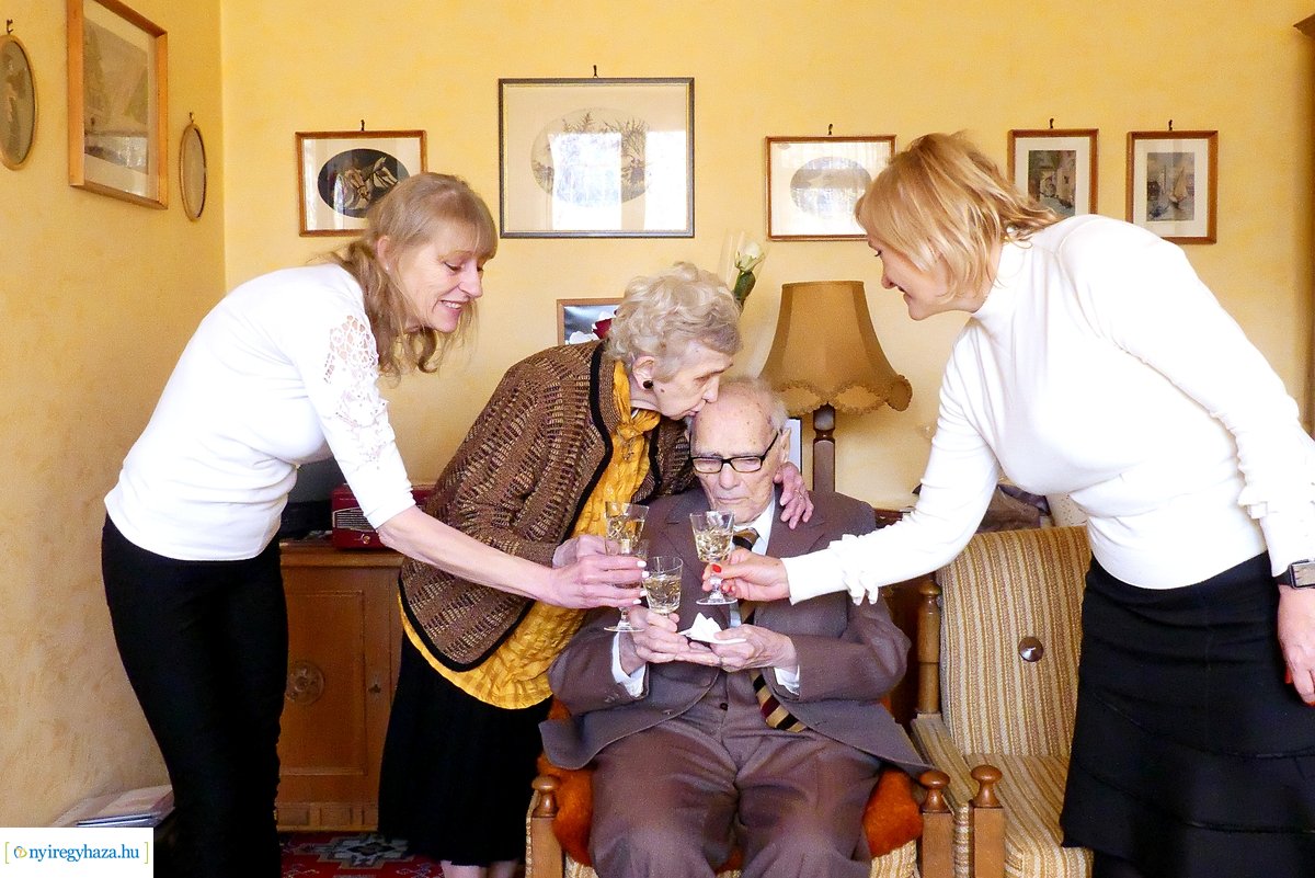 Szépkorú köszöntése Tervey Zoltán Károly