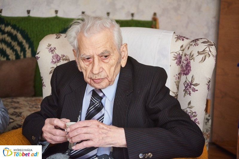 Szépkorú köszöntése - Tóth Imre