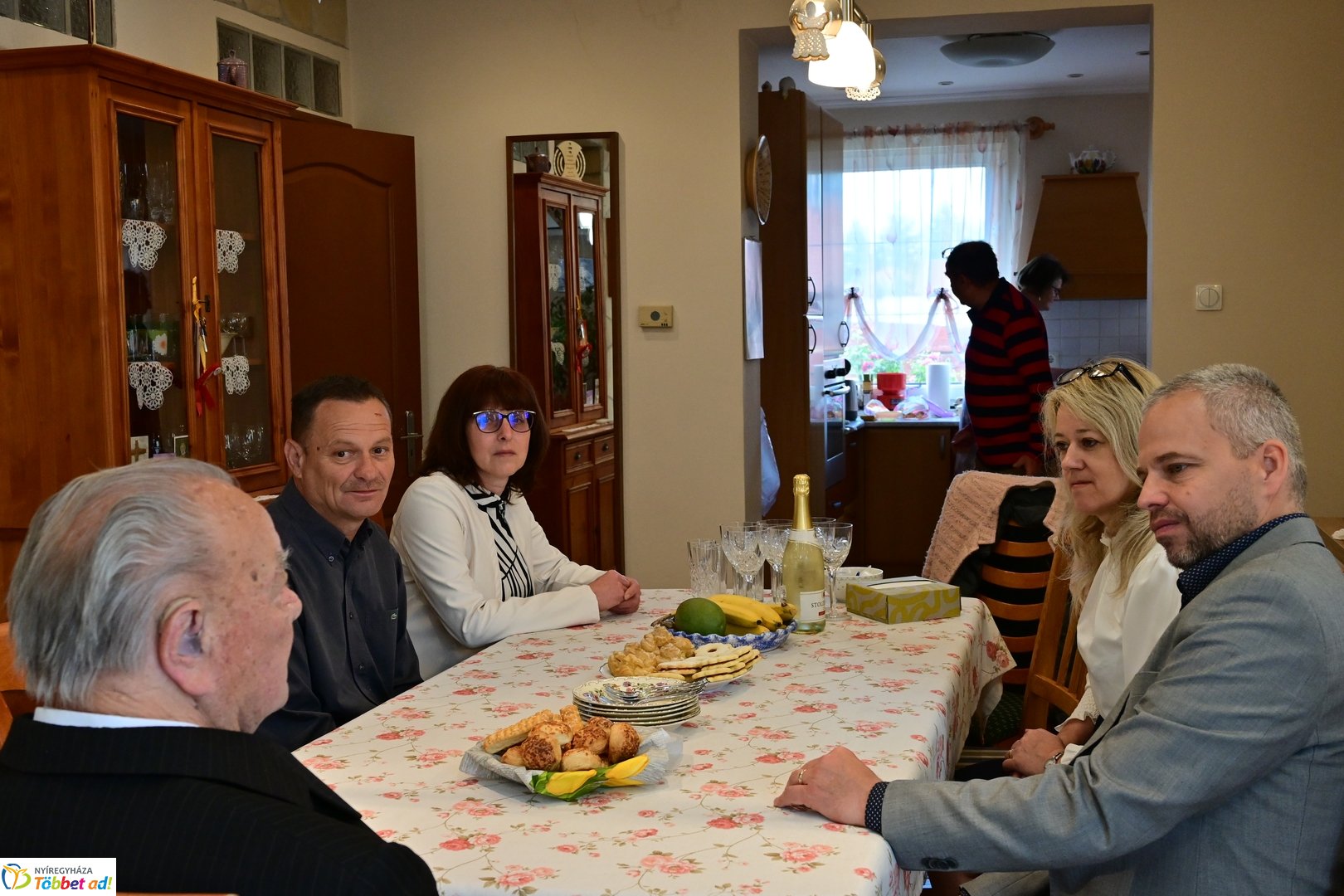 Szépkorú köszöntése - Vass György