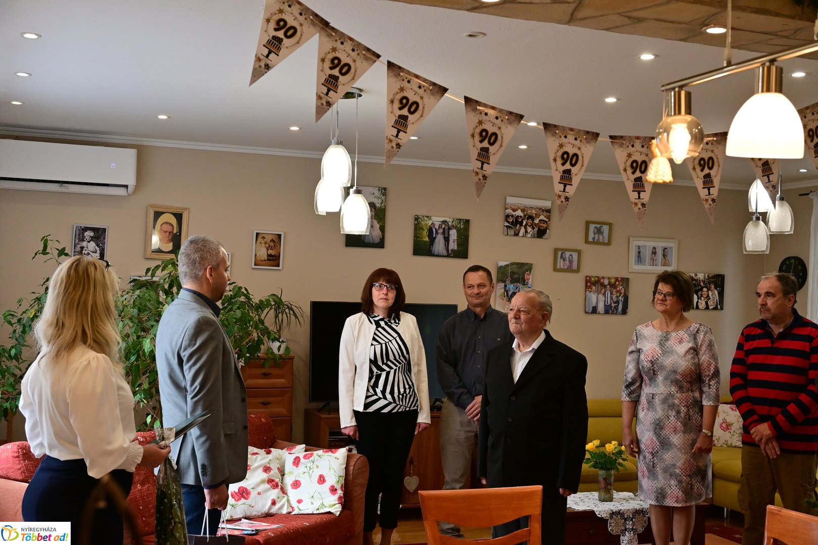 Szépkorú köszöntése - Vass György