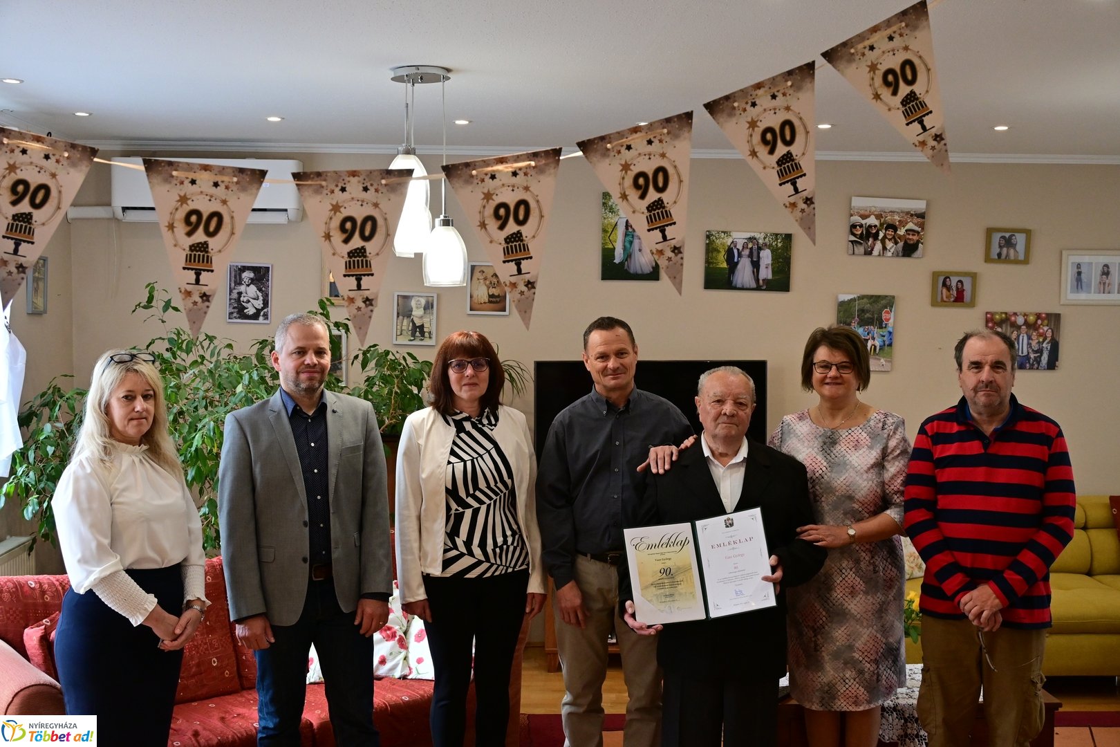 Szépkorú köszöntése - Vass György