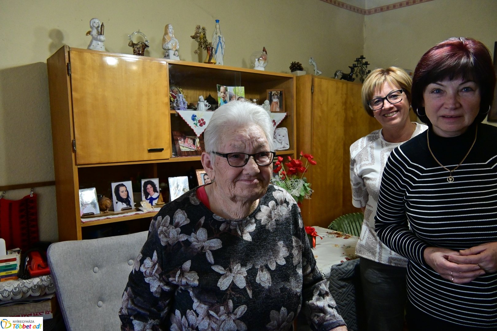 Szépkorú köszöntése - Zsadányi Györgyné