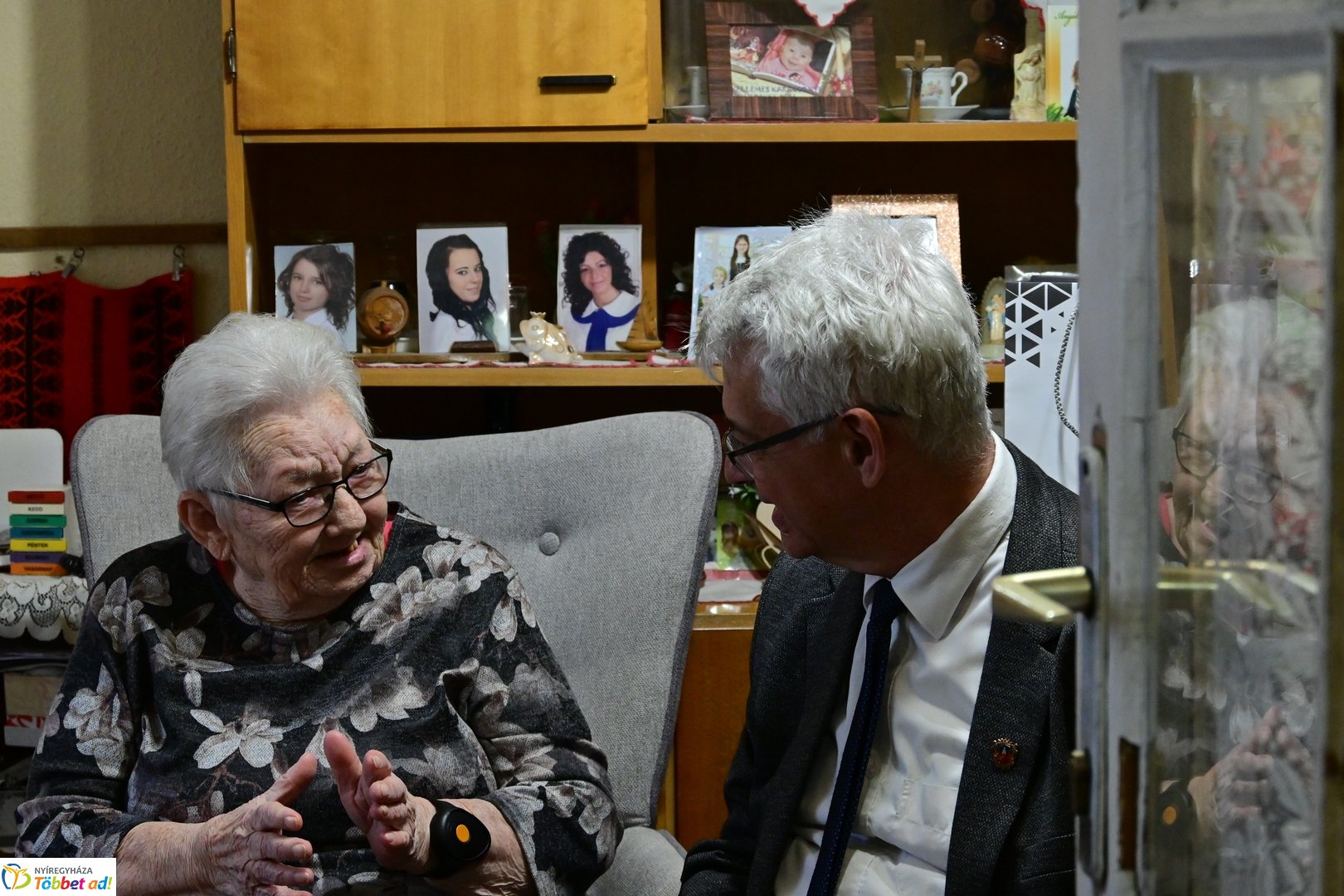 Szépkorú köszöntése - Zsadányi Györgyné