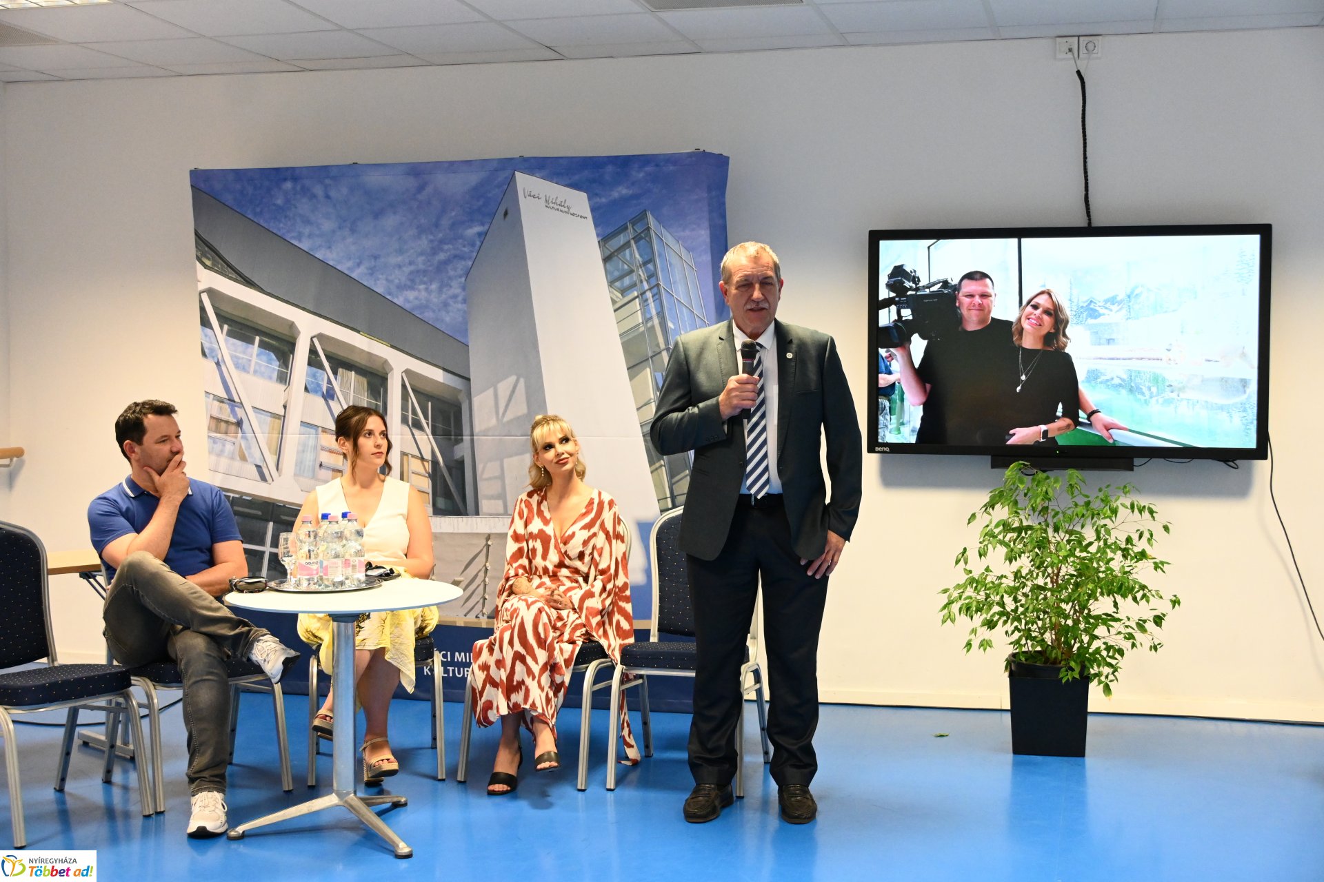 Szépkorúa Akadémiája- a Nyíregyházi Televízió munkatársainak kulisszatitkai