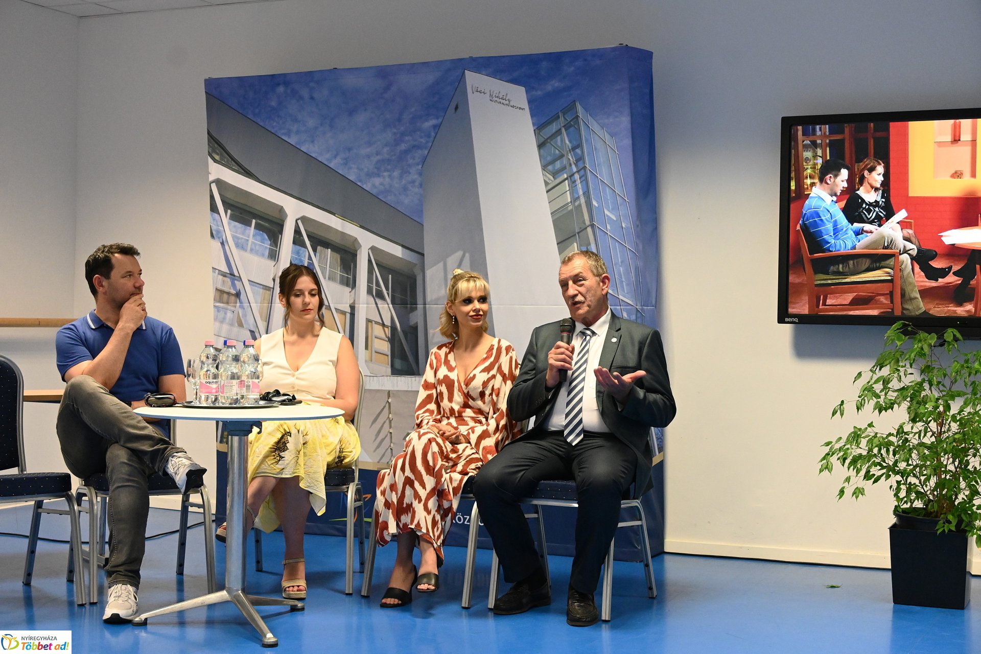 Szépkorúa Akadémiája- a Nyíregyházi Televízió munkatársainak kulisszatitkai