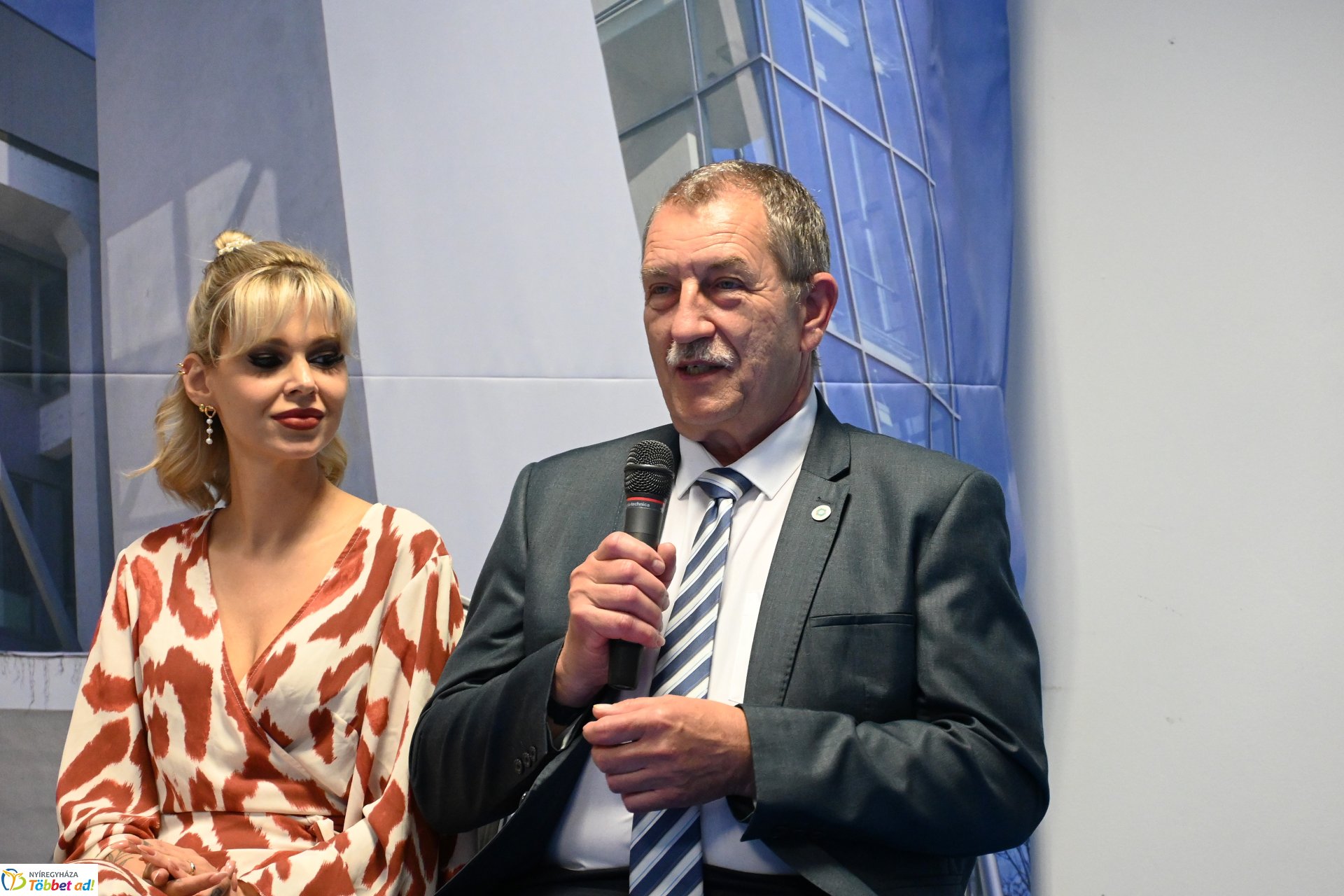 Szépkorúa Akadémiája- a Nyíregyházi Televízió munkatársainak kulisszatitkai