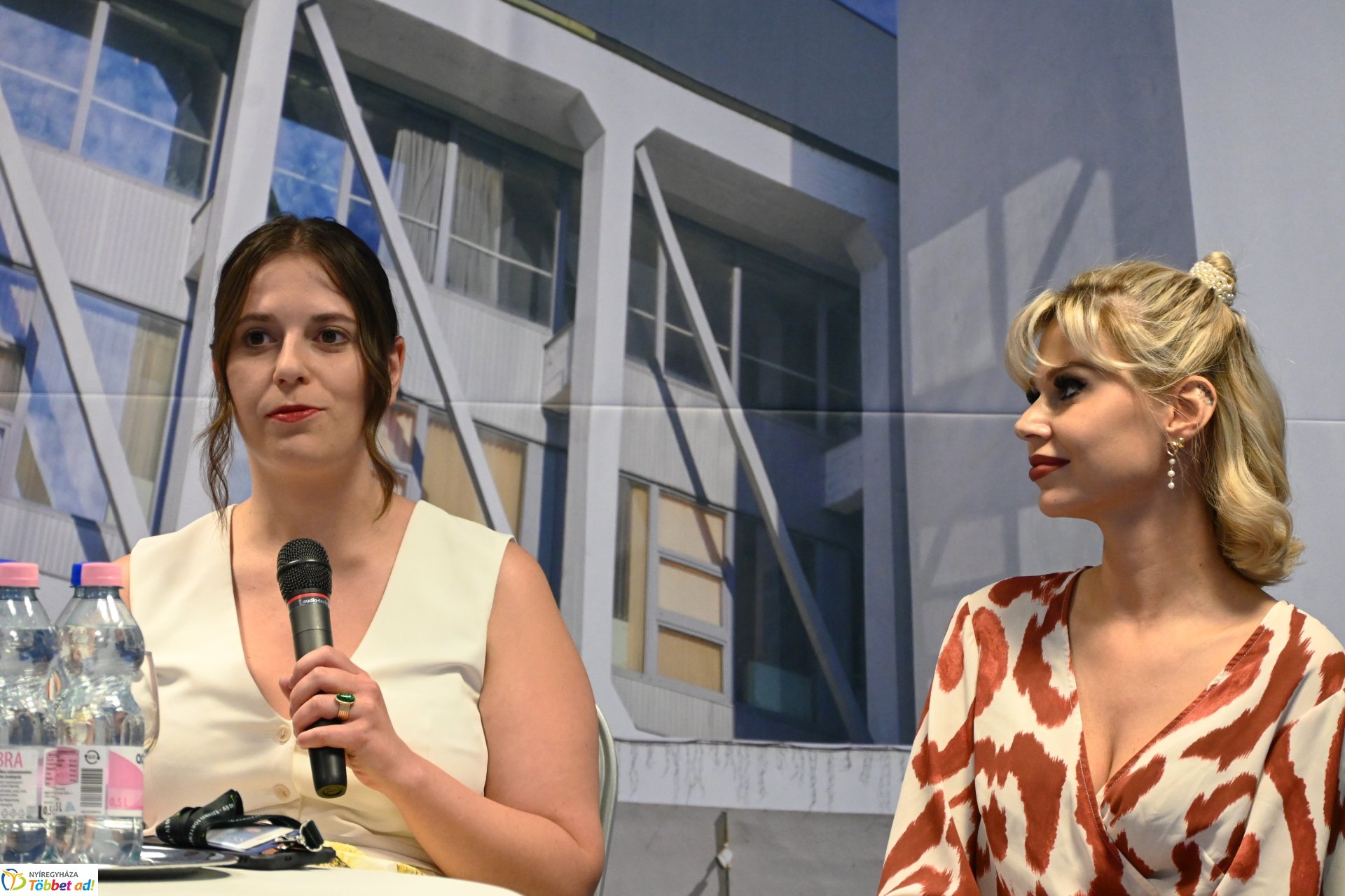 Szépkorúa Akadémiája- a Nyíregyházi Televízió munkatársainak kulisszatitkai