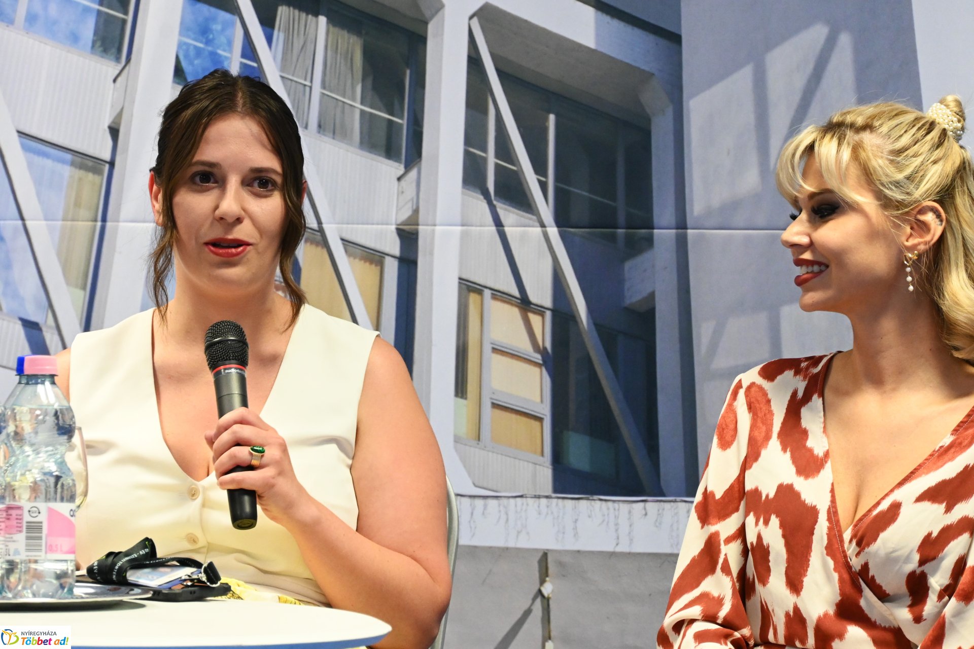 Szépkorúa Akadémiája- a Nyíregyházi Televízió munkatársainak kulisszatitkai