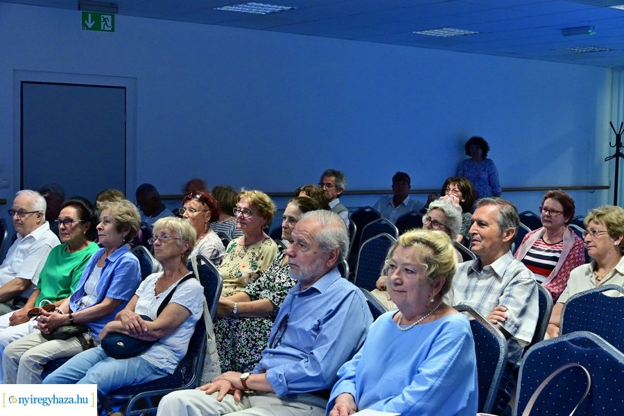 Szépkorúak akadémiája 20240619