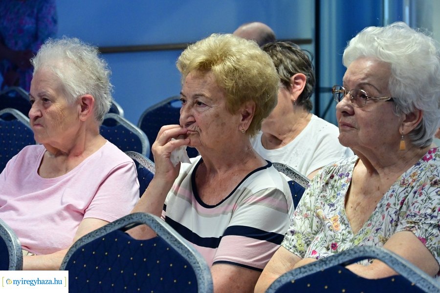 Szépkorúak akadémiája 20240619