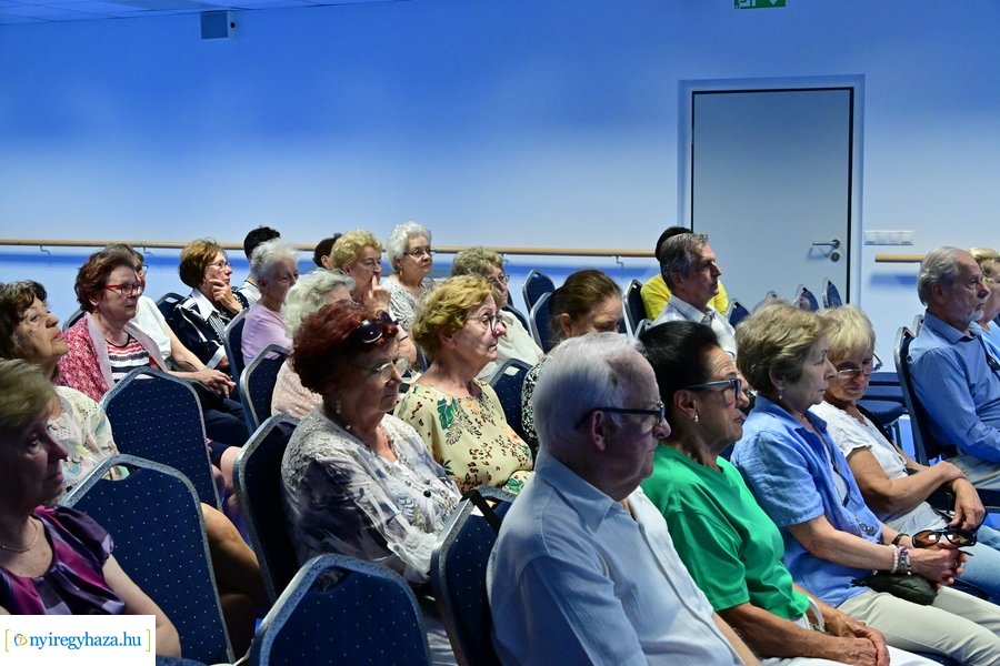 Szépkorúak akadémiája 20240619