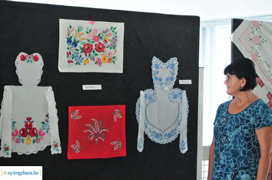 Szépkorúak kézimunka kiállítása 2023