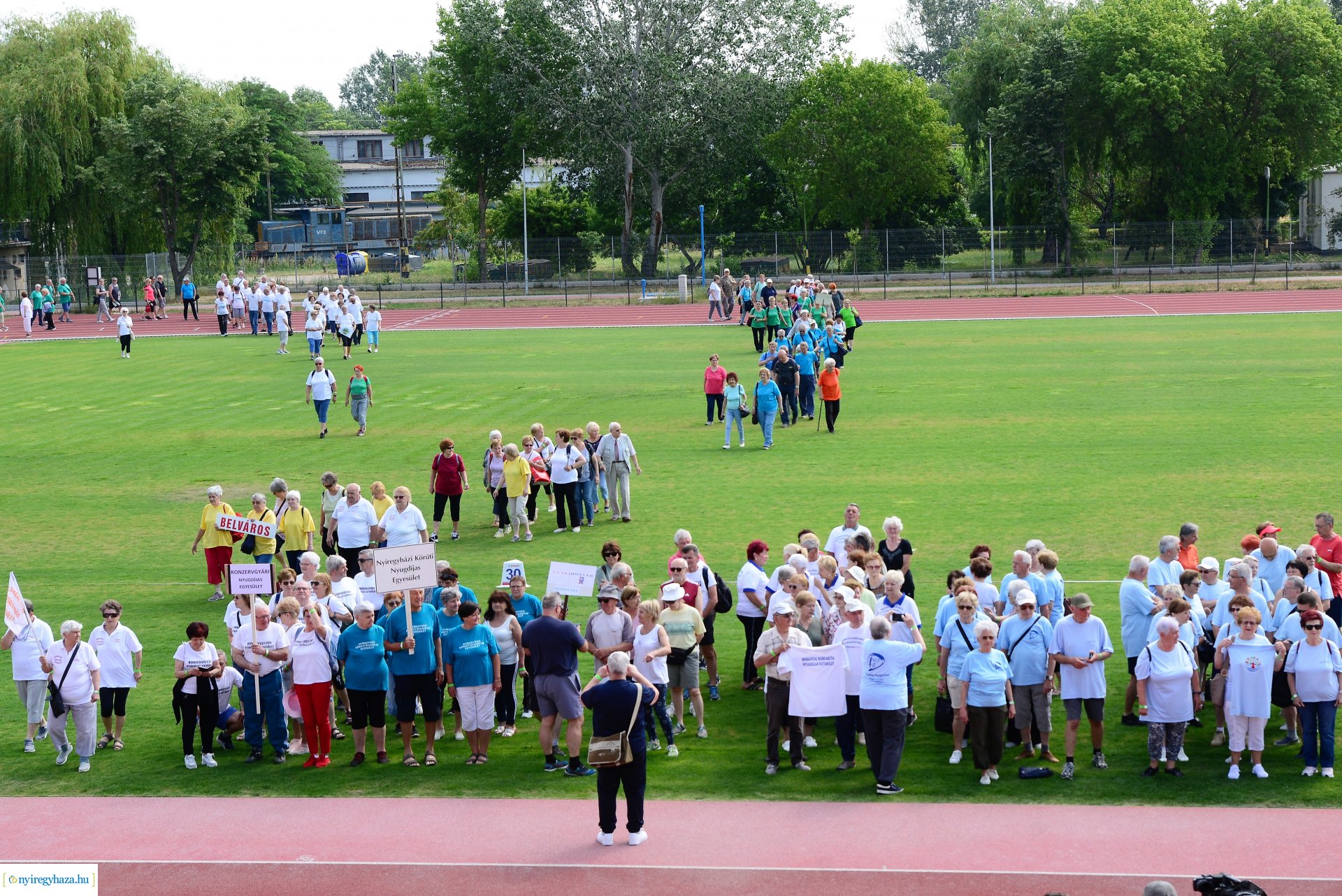 Szépkorúak sporttalálkozója - megnyitó