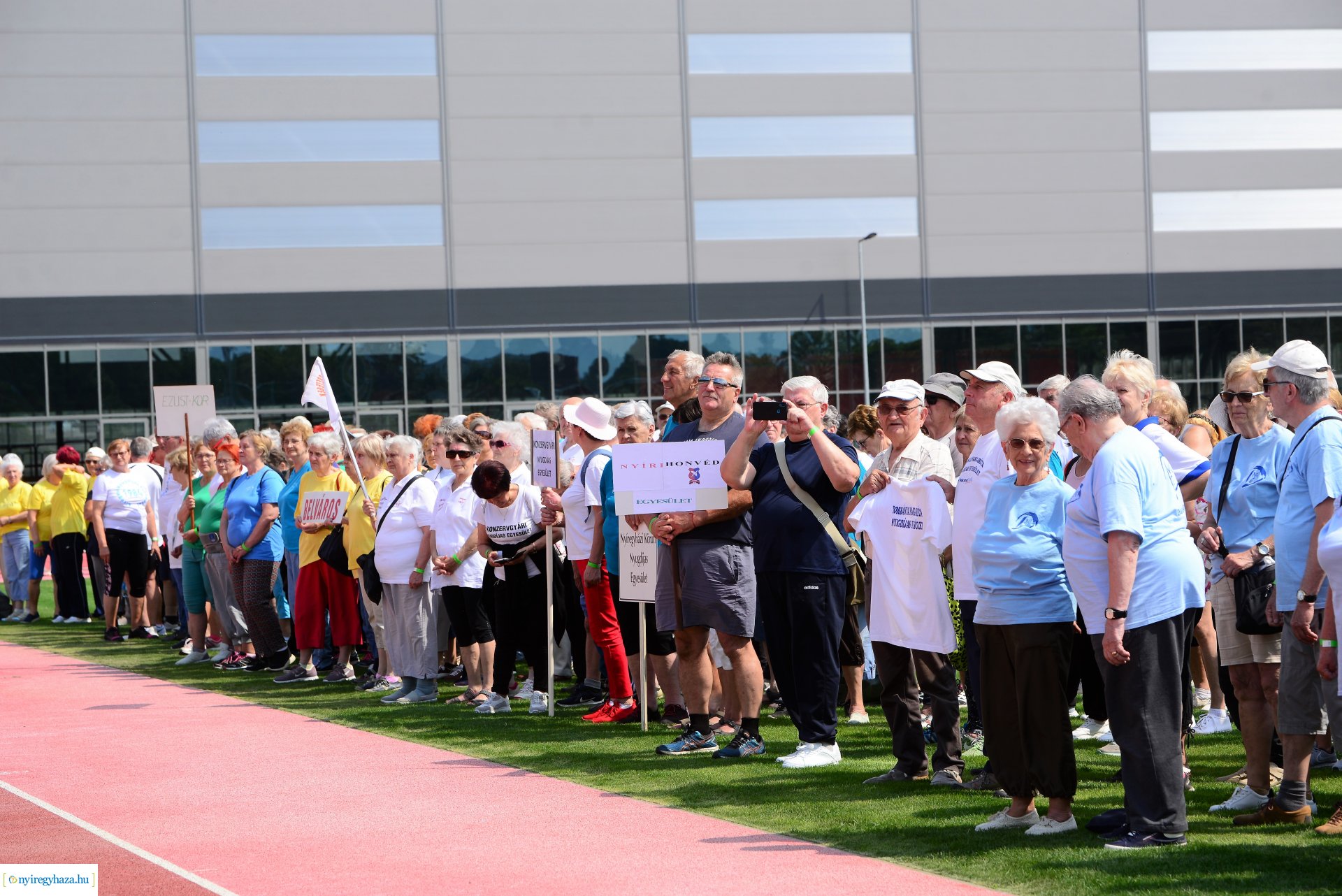 Szépkorúak sporttalálkozója - megnyitó