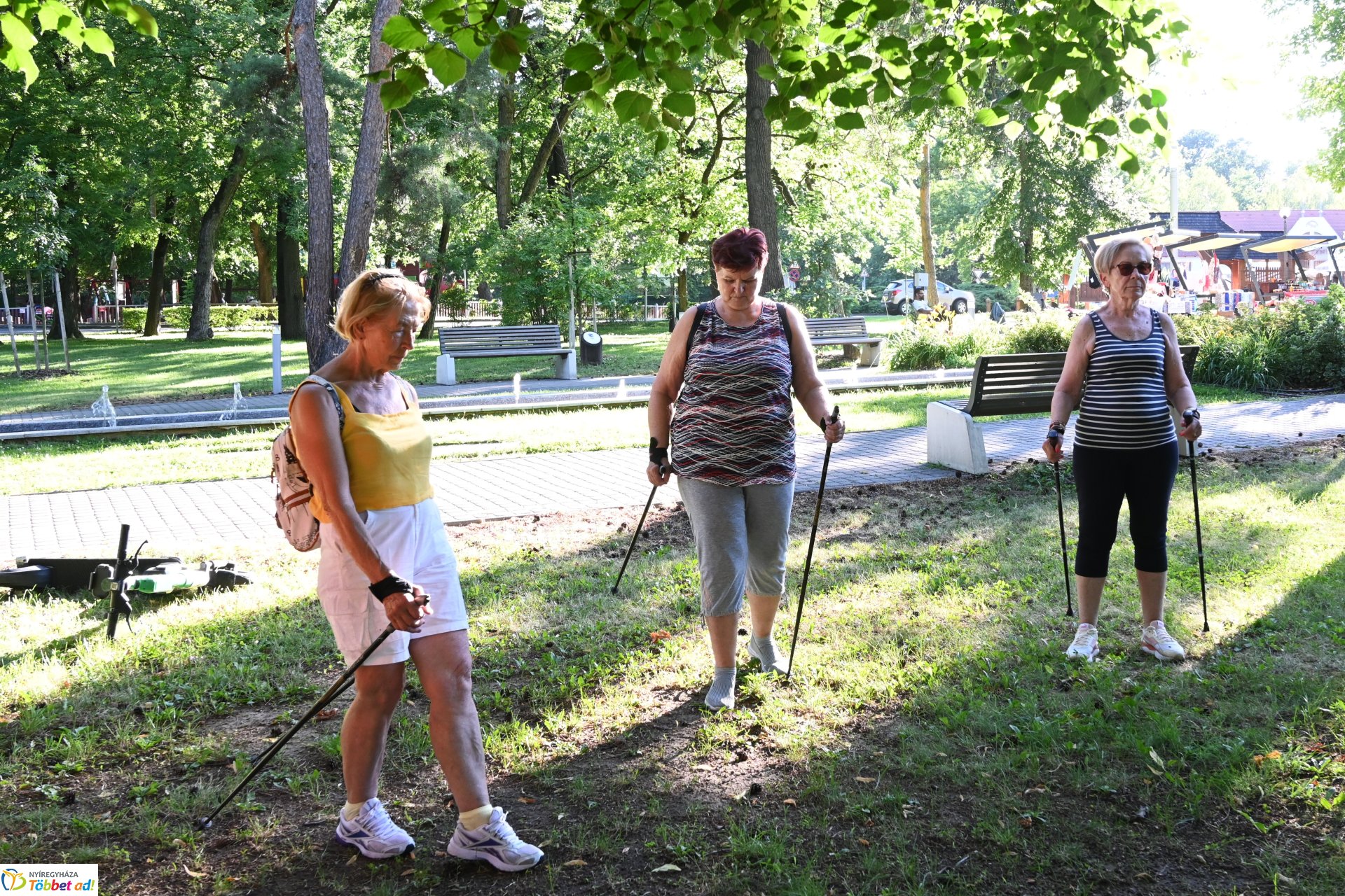 Szerdai nordic walking Sóstón, mely mindenki számára ingyenesen vehető igénybe