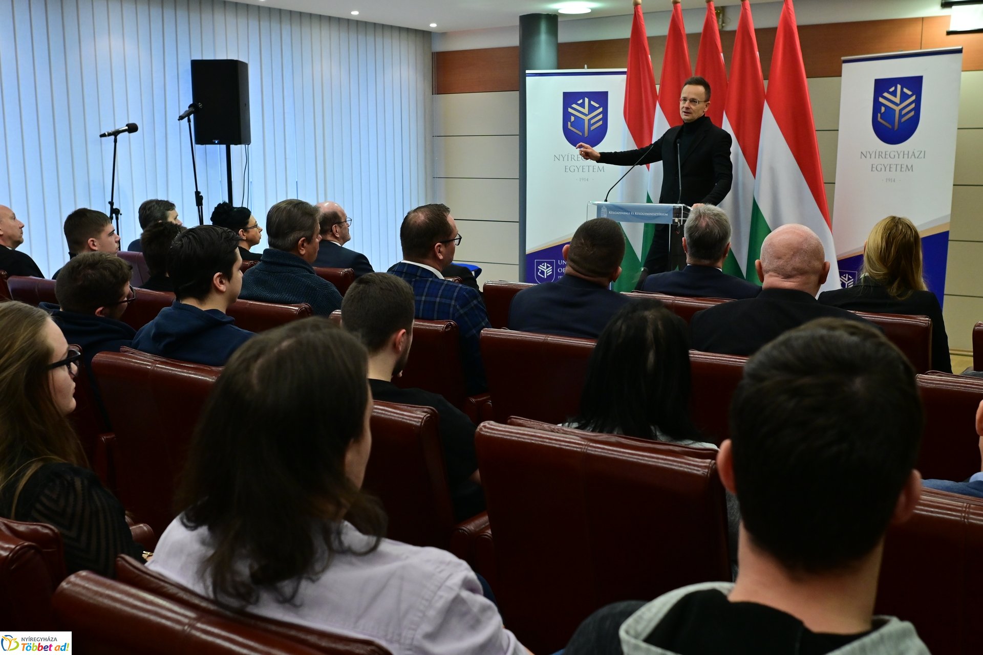 Szijjártó Péter előadása a Nyíregyházi Egyetemen 2024