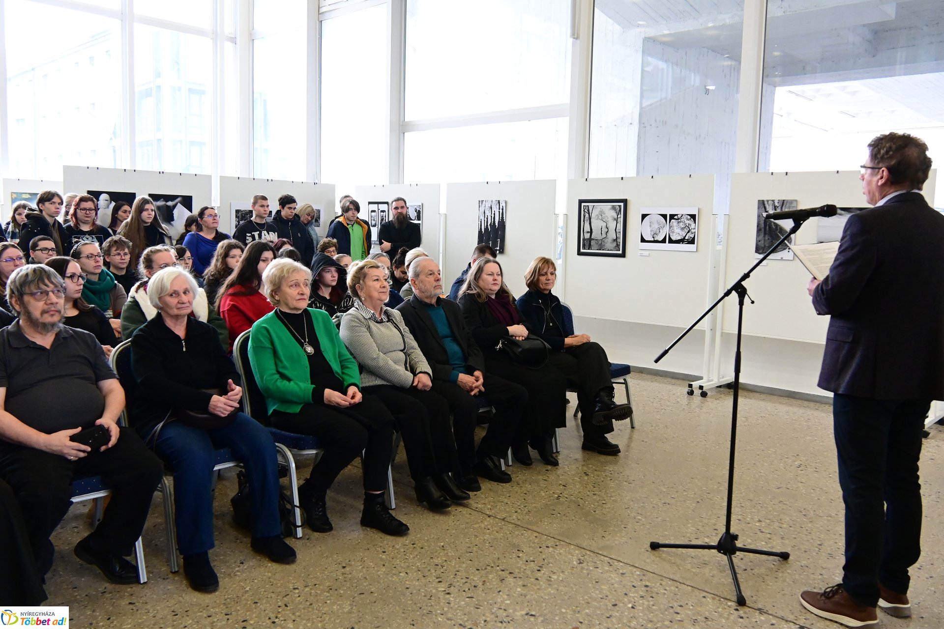 Színe és fonákja - kiállításmegnyitó a VMKK-ban