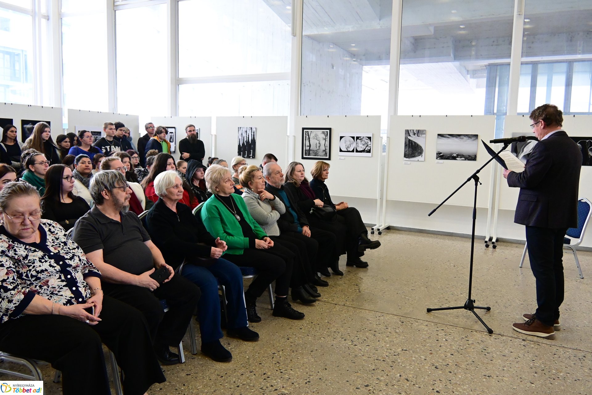 Színe és fonákja - kiállításmegnyitó a VMKK-ban