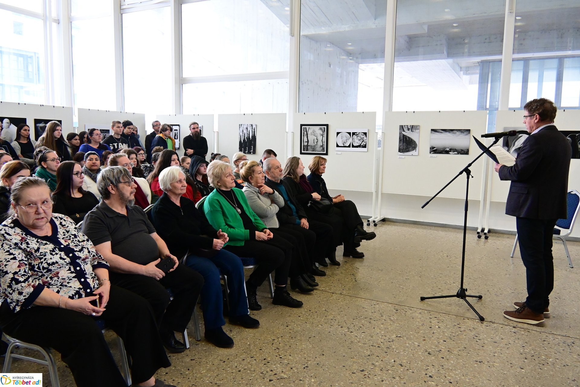 Színe és fonákja - kiállításmegnyitó a VMKK-ban