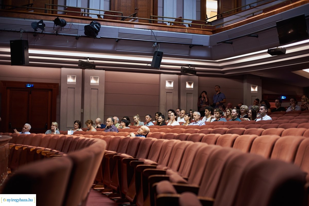 Színházi évadzáró 20200626