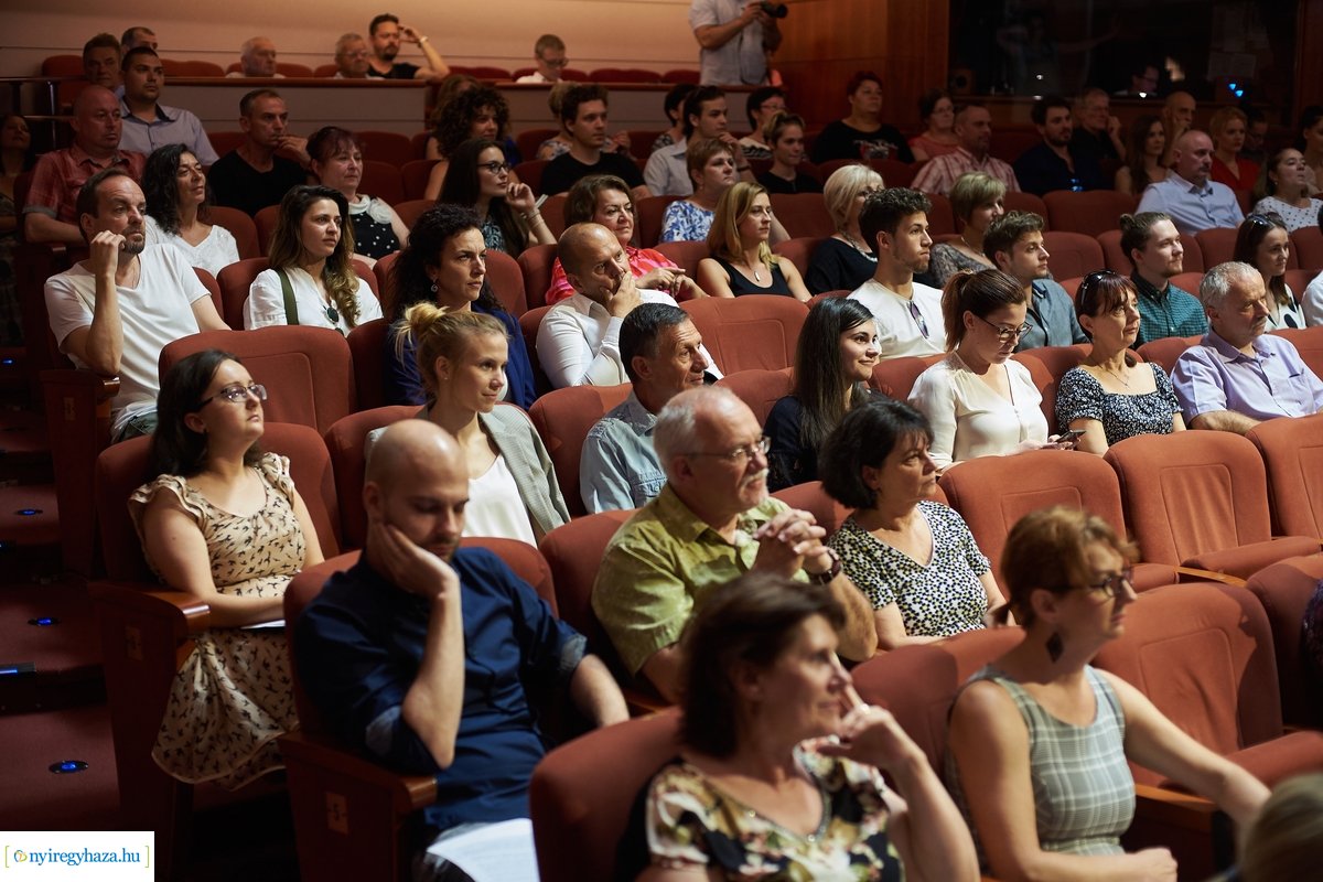 Színházi évadzáró 20200626