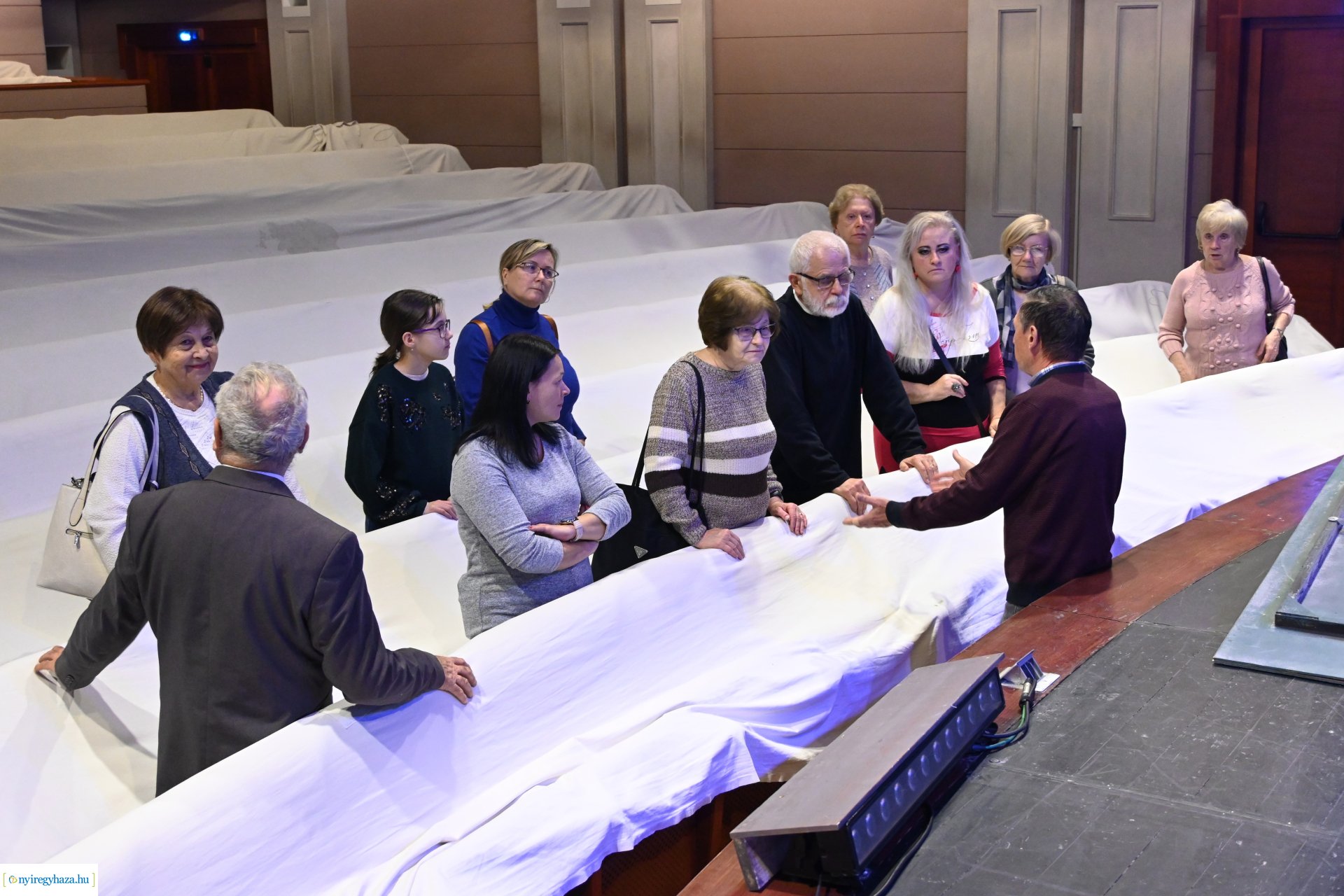 Színházi látogatás az Értékes Esték programsorozat szervezésében