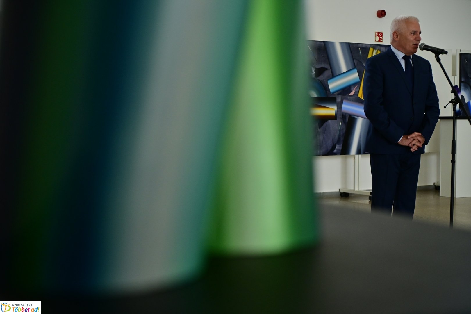 Színköd és Fényformák kiállítás 2025 májusában