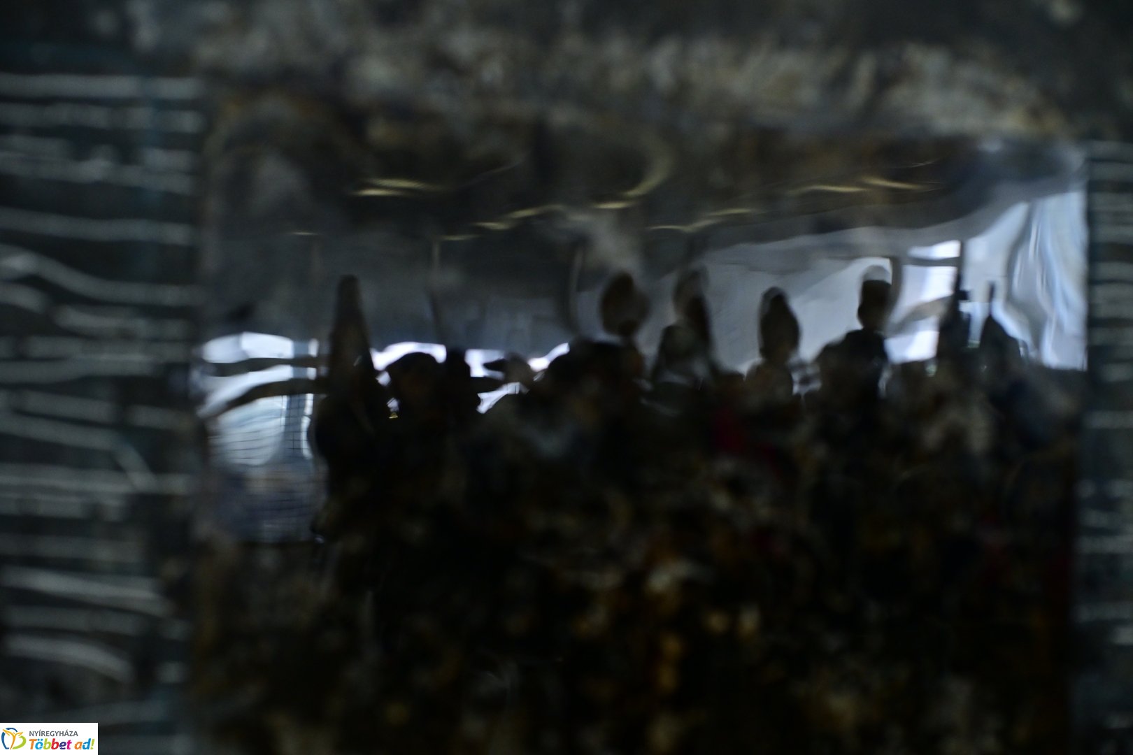 Színköd és Fényformák kiállítás 2025 májusában