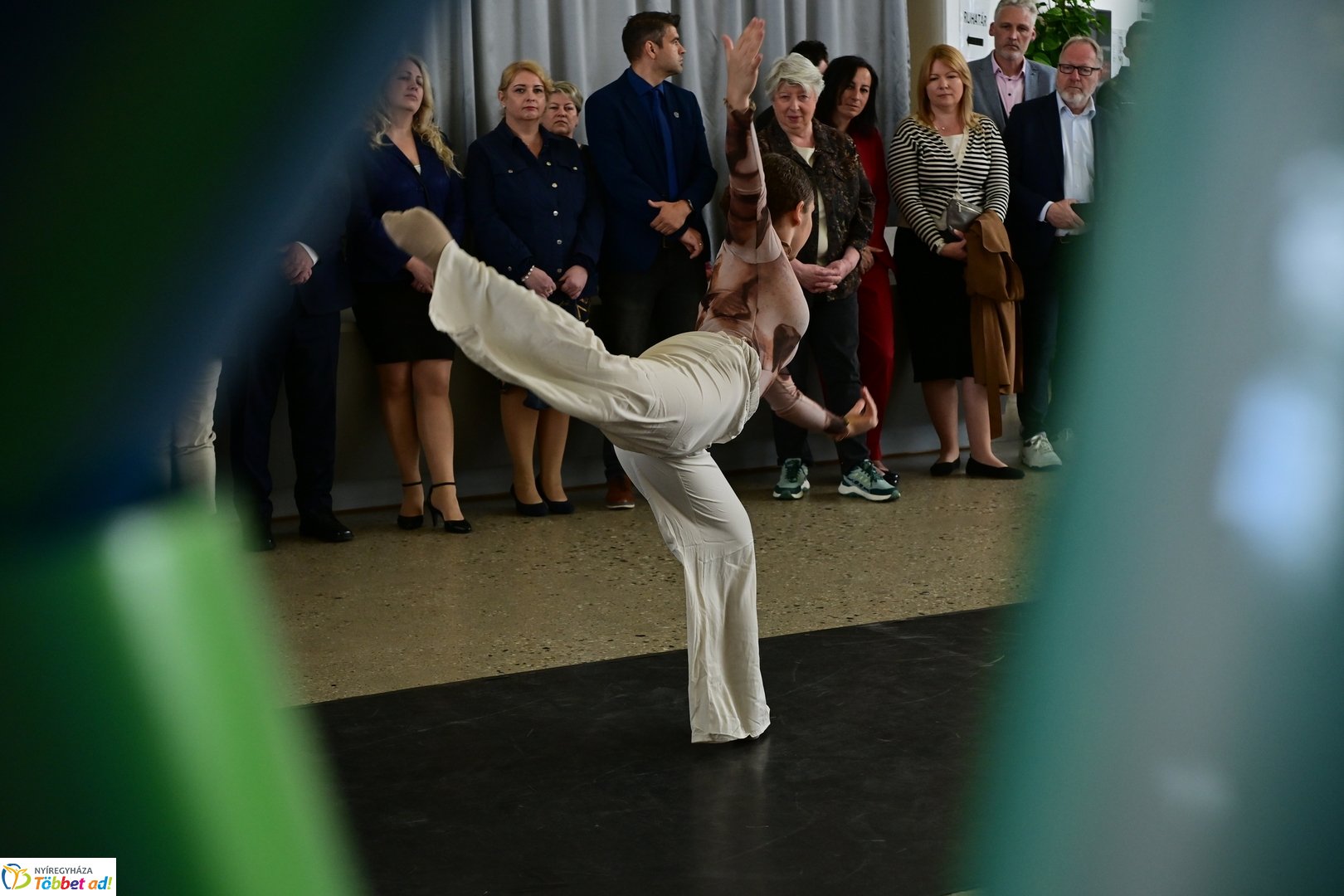 Színköd és Fényformák kiállítás 2025 májusában