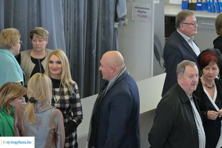 Színtársaság - kiállítás megnyitó 2024