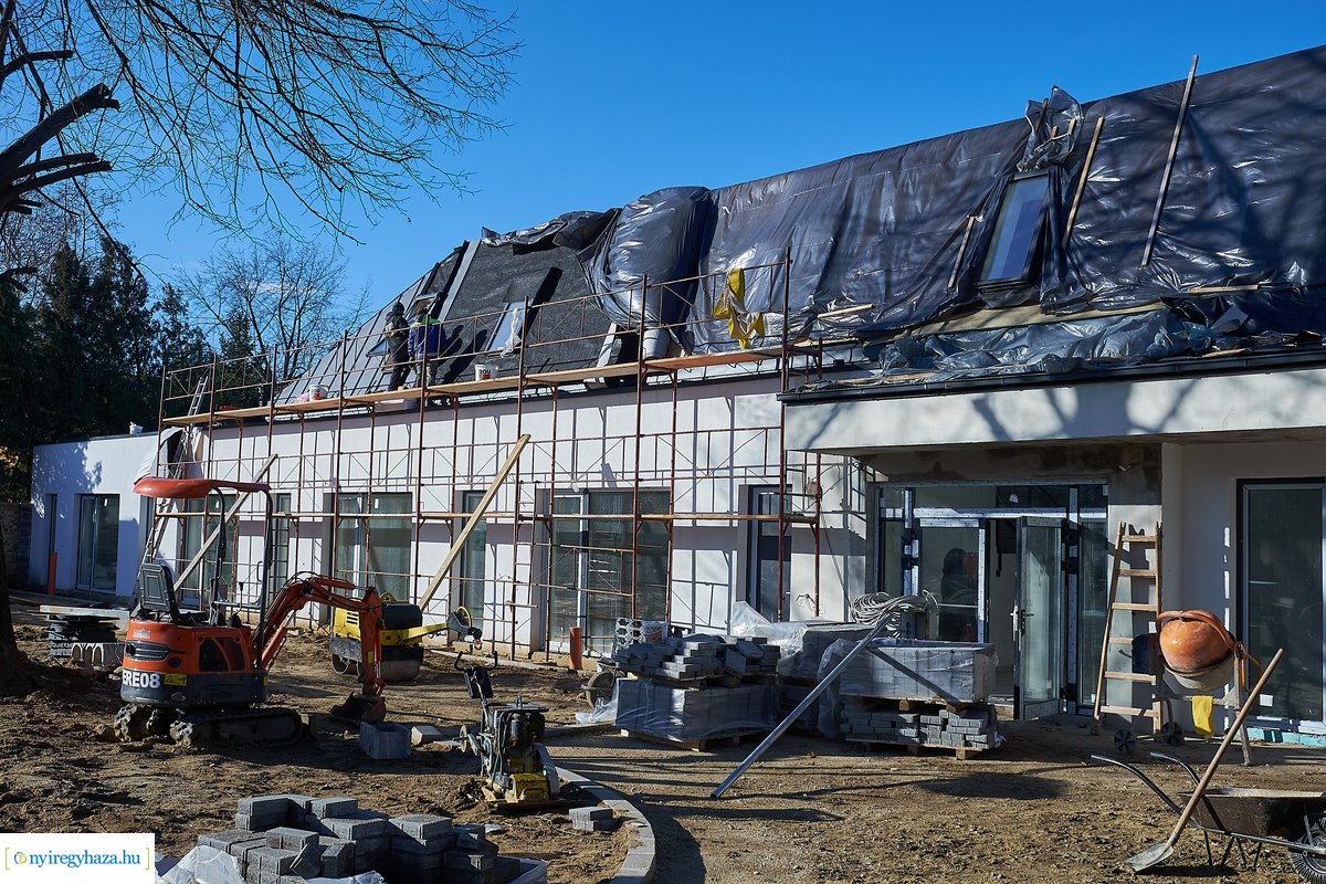 Szociális alapszolgáltatások infrastruktúrájának fejlesztése az Őz utcán