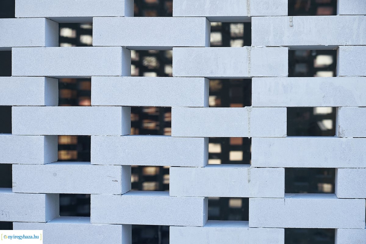 Szociális alapszolgáltatások infrastruktúrájának fejlesztése az Őz utcán