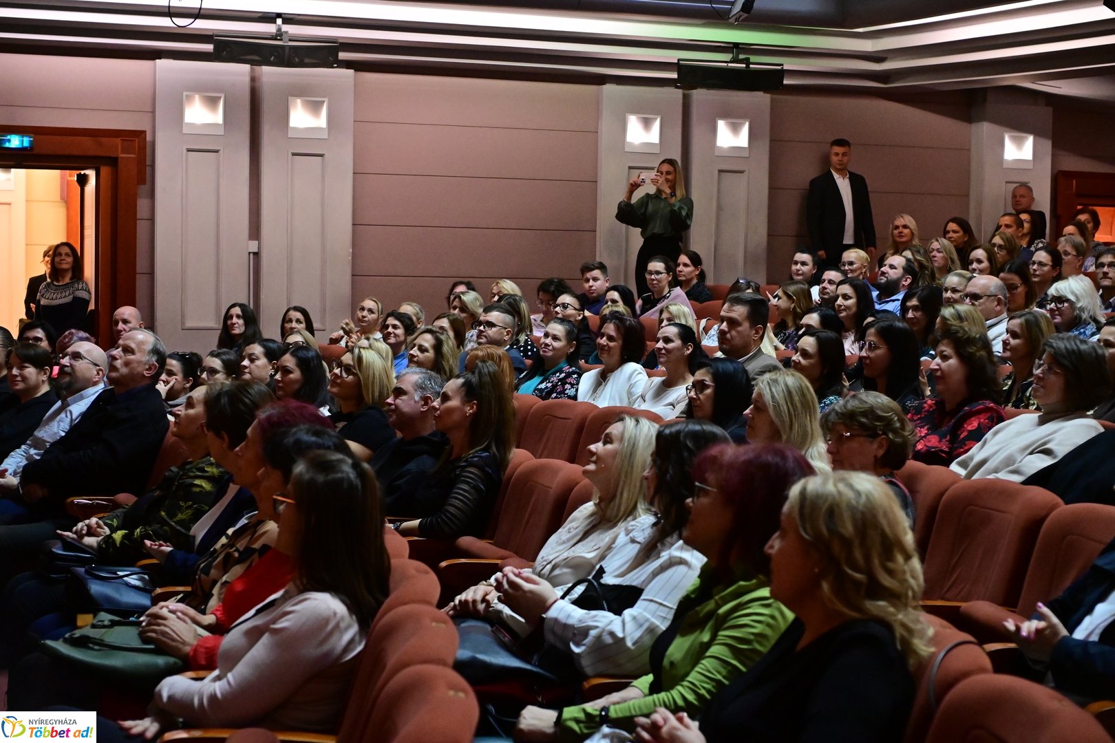 Szociális Munka Napja a színházban 2025