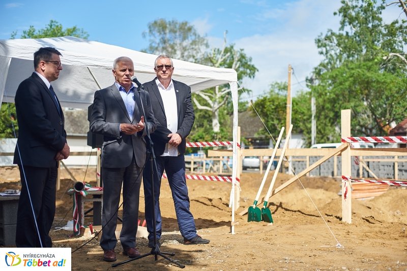 Szociális nappali ellátást nyújtó intézmény alapkőletétele