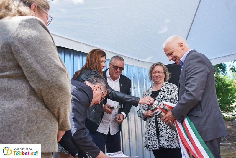 Szociális nappali ellátást nyújtó intézmény alapkőletétele